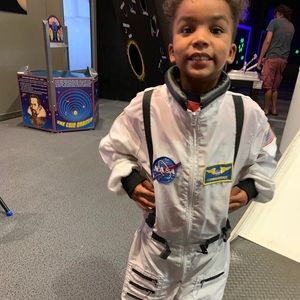 Meet your Posher, Christine